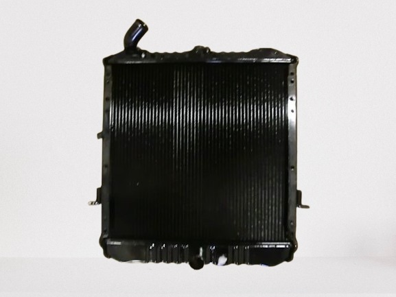 ラジエーター イスズ フォワード FSR34 6HK1 MT MT車用 参考純正品番：1-21410-914-1 AP-RAD-0081 ラジエーター いすゞ フォワード FSR34 6HK1 MT 2005年07月～2007年07