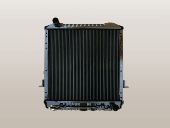 エルフ　ラジエーター　NHR69EA　8-97128-836-0　リビルト品