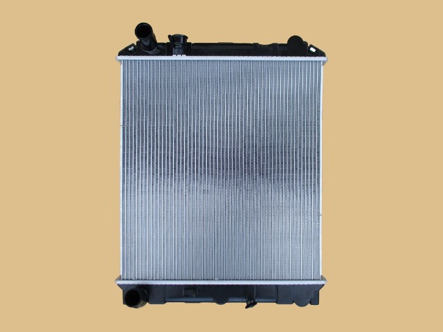 タイタン　ラジエーター　LPR81　1K0X-15-200　ブラケット再利用　社外新品