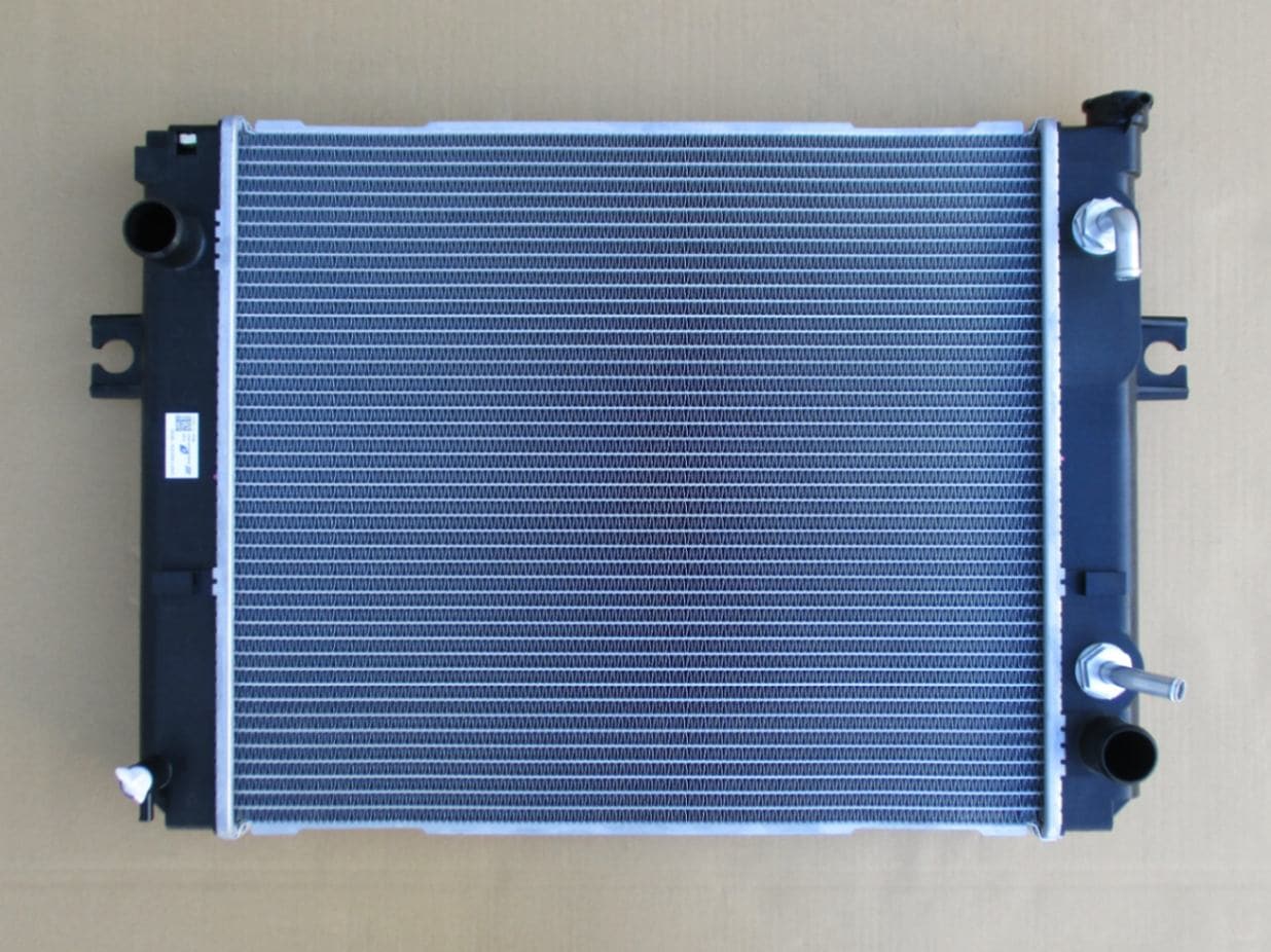 トヨタフォークリフト　ラジエーター　02-7FD25　ノンクラッチ車　16430-23430-71　2331-433-0000-A　ブラケット再利用　社外新品