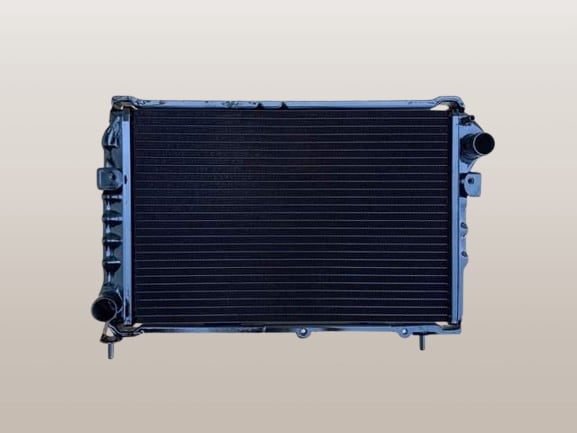 ドミンゴ　ラジエーター　FA7　45111TA110　リビルト品