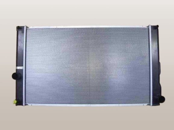 CT200　ラジエーター　ZWA10　16400-37240　422134-3651　社外新品