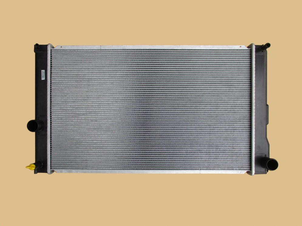 メビウス　ラジエーター　ZVW41N　16400-37260　422134-7780　社外新品