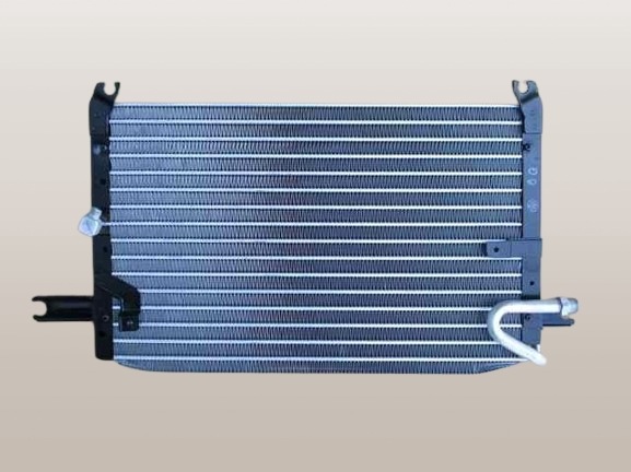 カローラレビン　コンデンサー　AE85　88460-12221　047700-8230　コアのみ商品　社外新品