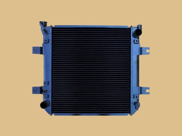 日産フォークリフト　ラジエーター　NJ01　AT（ノンクラッチ車）21460-40K02　ブラケット再利用　社外新品