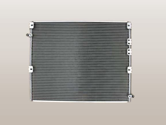 ランドクルザープラド　コンデンサー　KDJ95W　KZJ95W　RZJ95W　VZJ95W　88461-60020　447710-3083　デュアルエアコン用　O-リング2個付き　社外新品