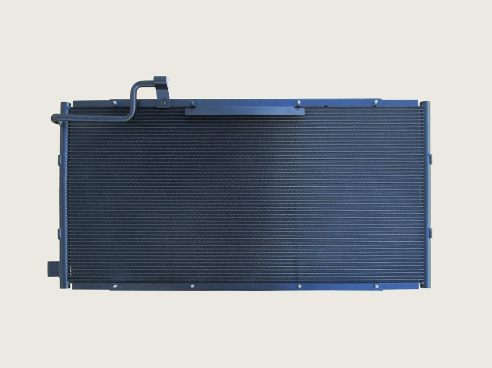 NV350キャラバン　コンデンサー　DS8E26　92100-3XE0D　O-リング2個付き　Oリング付　社外新品