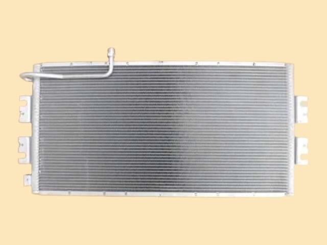 キャラバン　コンデンサー　CWMGE25　92110-VW000　533004-0410　コアのみ商品　Oリング付　社外新品