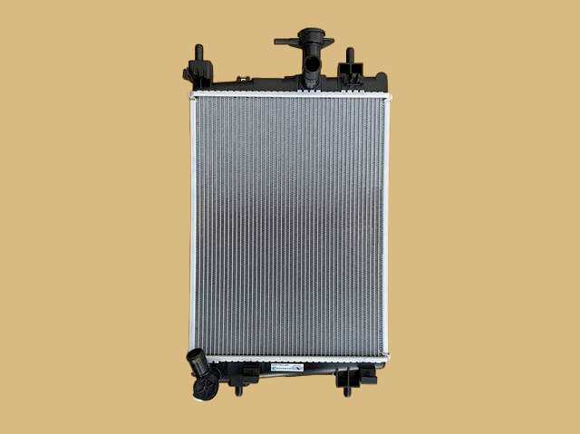 プレオプラス　ラジエーター　LA350F　LA360F　16400-B2350　422136-2330　上下ホース/クリップｘ3個/キャップセット　社外新品