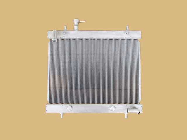 エブリィ　ラジエーター　DA64V　DA64W　17700-68H00　本体のみ　社外新品