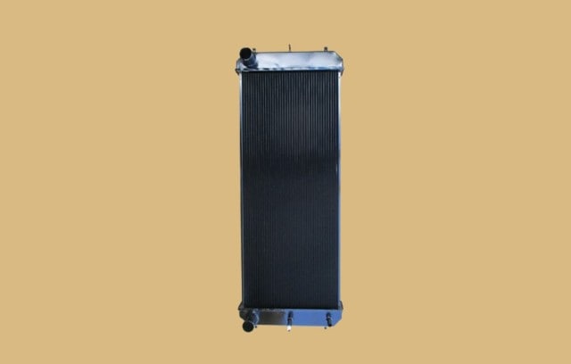 日立建機　ローダー　ラジエーター　ZW220-5B　4720129　★現車要確認/形状②注水口無し★　社外強化品　