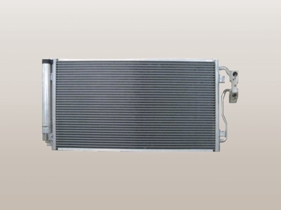 BMW　コンデンサー　64509288940　１シリーズ　2シリーズ　3シリーズ　4シリーズ　社外新品