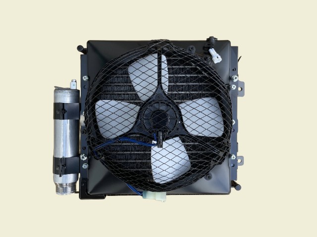 プロフィア　コンデンサー　FS1VYBA　447700-1370　リキッドタンク・ブラケット・ファン付き　社外新品