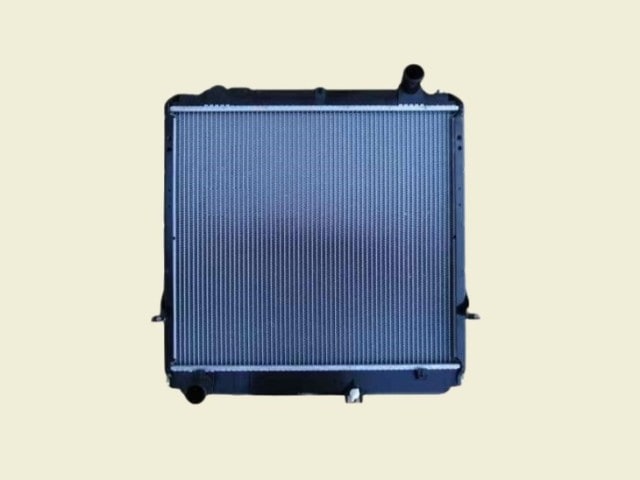 ラジエーター ヒノ レンジャー FC7JKWA J07E MT MT車用 参考純正品番：16400-E0411 AP-RAD-1012 ラジエーター 日野 レンジャー FD7JUWA J07E AT AT車用 参考純正品番
