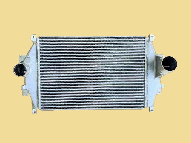 プロフィア インタークーラー SS1EKD 17940-E0570 社外新品 有限会社