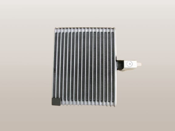 ＡＺ－ワゴン　エバポレーター　ＭＤ11Ｓ　ＭＤ21Ｓ　1A00-61-J10　エキパンセット　O－リング2個同梱　社外新品