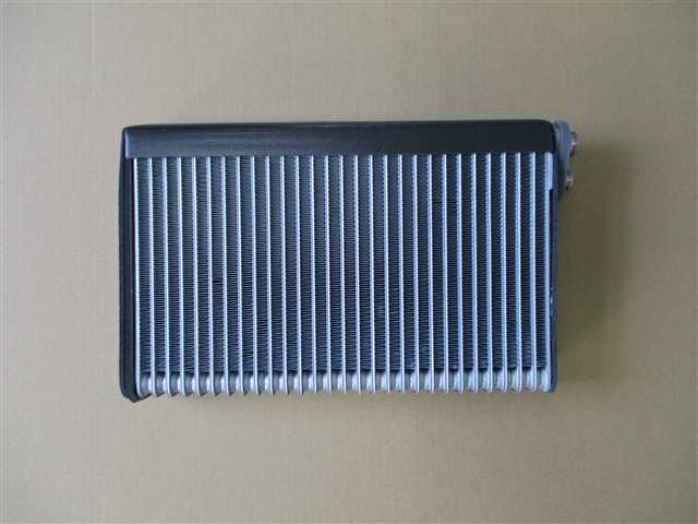 レンジャー　エバポレーター　FC3J　88501-1060　447600-8080　エキパン同梱　社外新品