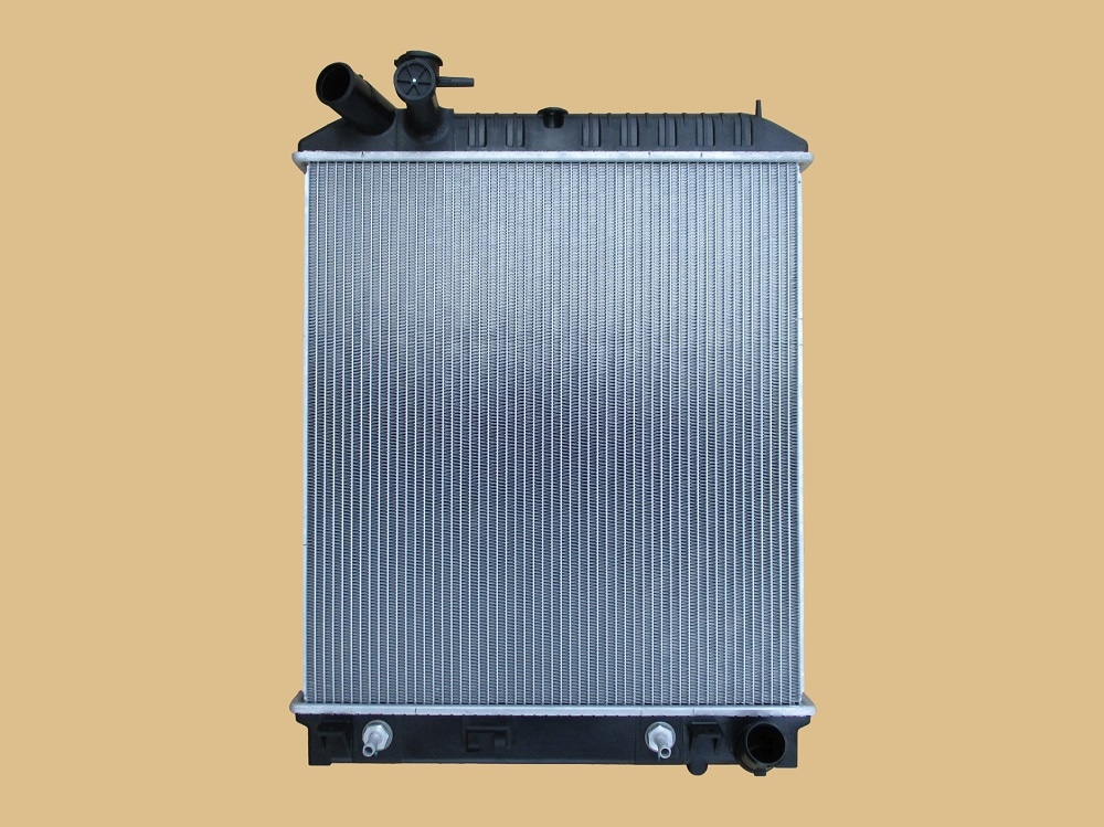 エルフ　ラジエーター　NMR85AN　NMR85AR　NMR85N　NMR85R　8-98248-202-1　ブラケット再利用　社外新品