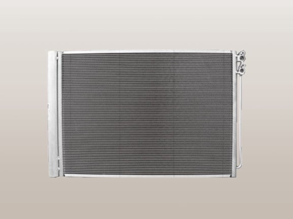 BMW　コンデンサー　64509391489　社外新品