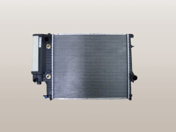 BMW　5シリーズ　ラジエーター　HB20　H25　HD25　17111737757　社外新品