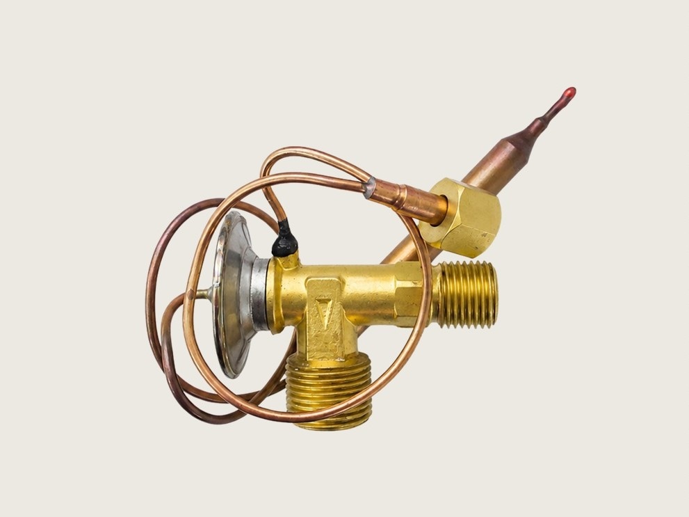 サンタナ　エキスパンションバルブ　M30　92200-F6110　92200-33M00　O-リング1+2個同梱　社外新品