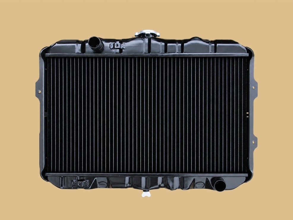 スカイライン　ラジエーター　GC111　MT車　21500-R5800　現物修理