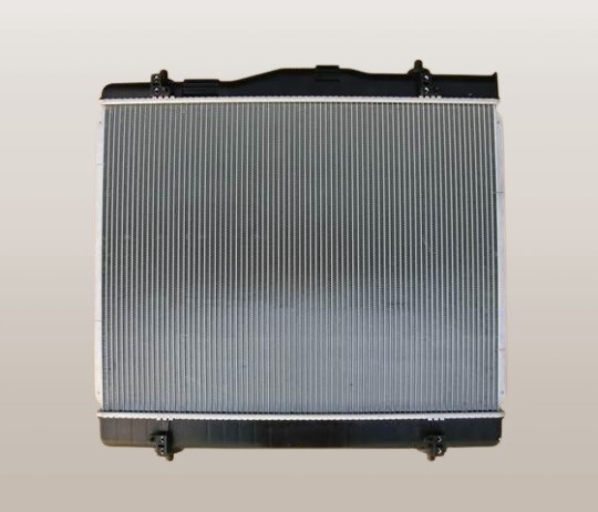 せんぱい様　〜専用〜 ハイエース ラジエーター TRH200K TRH200V 16400-75481 AT車 社外新品