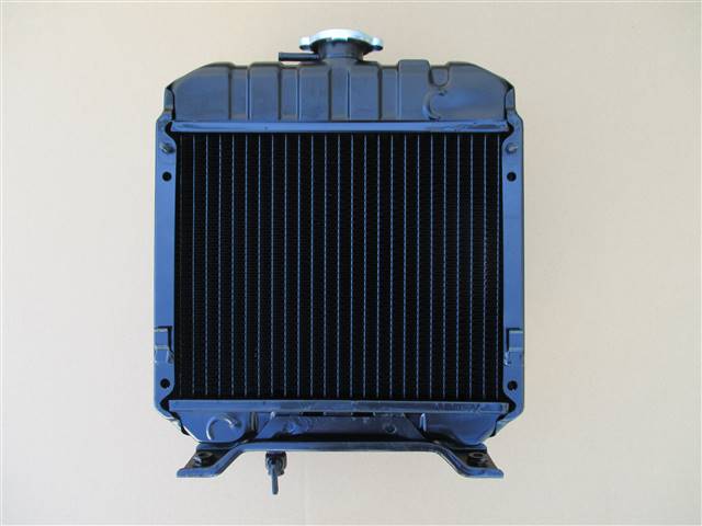 クボタトラクターラジエーター クボタ ラジエーター トラクター B-10 15262-72061 TOYO(ﾃｨﾗﾄﾞ) 608