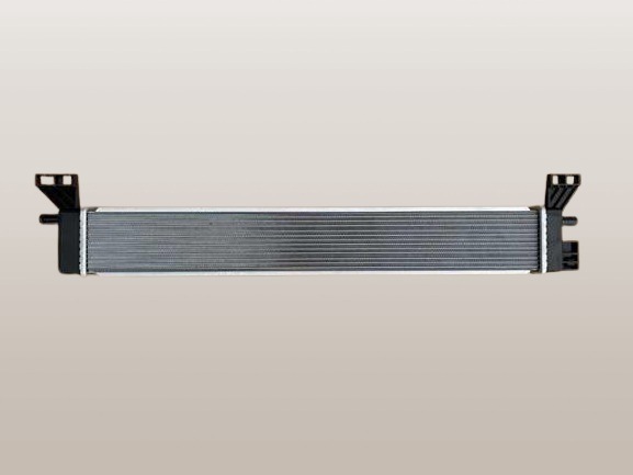 エスクアイア　インバーター用　ラジエーター　ZWR80G　G9010-28030　社外新品