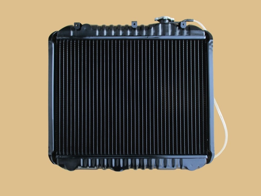 フォークリフト　ラジエーター 日産フォークリフト ラジエーター NJ01 NJ02 M23 21410-40K00 現物修理