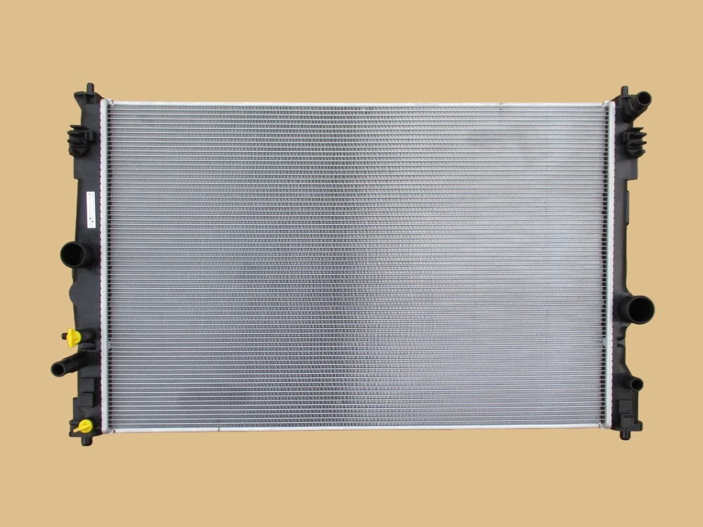 ノア ラジエーター ZWR90W 16400-37430 社外新品 有限会社いわき