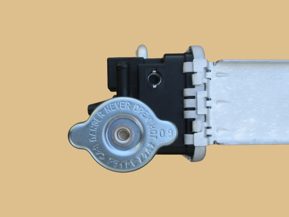 トヨタフォークリフト　ラジエーター　02-7FDK40　ノンクラッチ車　16410-30610-71　ブラケット再利用　社外新品