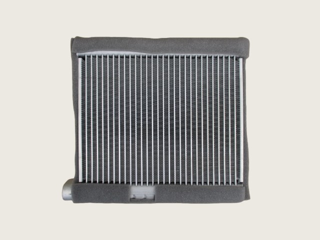 サンバー　エバポレーター　S500J　S510J　87010B5170　87010-B5170　エバポレーターコイル+O－リング6個同梱商品　（エキパン/パイプ/ユニット等はついていません。）　社外新品