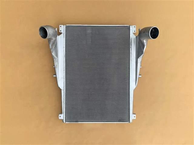 スーパーグレート インタークーラー FS64VE ML241470 リビルト品 有限  