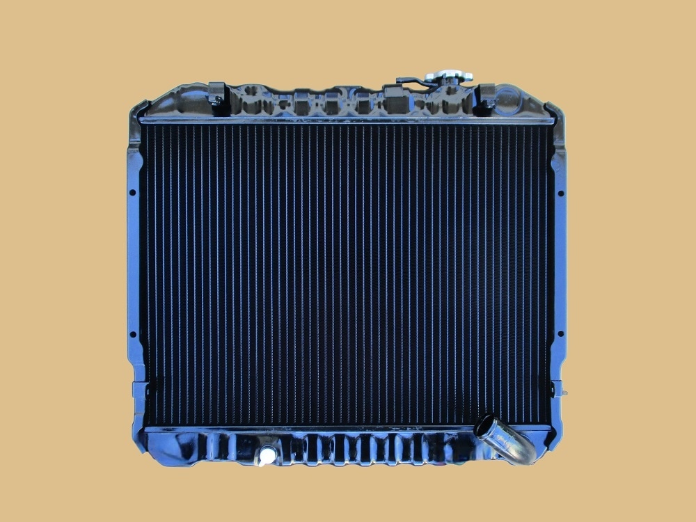 ハイエース ラジエーター LH90 16400-54710 リビルト品 MT車 有限会社