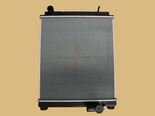 ラジエーター 三菱ふそう キャンター FB500A 4G63 MT 1999年05月〜2010年11月 MT車用 参考純正品番：ME299318 AP-RAD-2486 ラジエーター 三菱ふそう キャンター FB500A 4G63 MT 1999年05月～2010