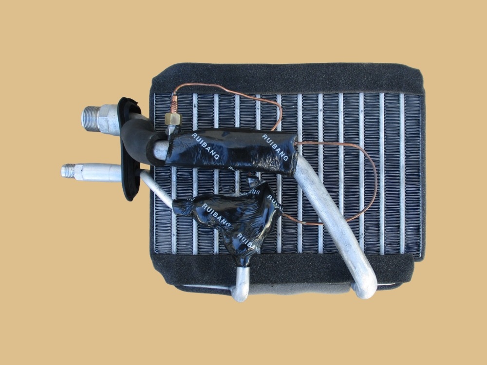 リピーター出品 日立建機 油圧ショベル ラジエーター ZX75US-3 4668185 社外新品 有限