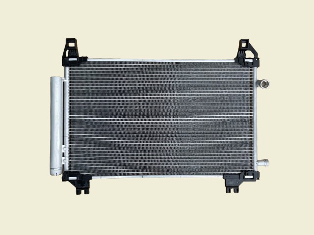 サクシード コンデンサー NCP165V 88460-12600 有限会社いわきラジエーター