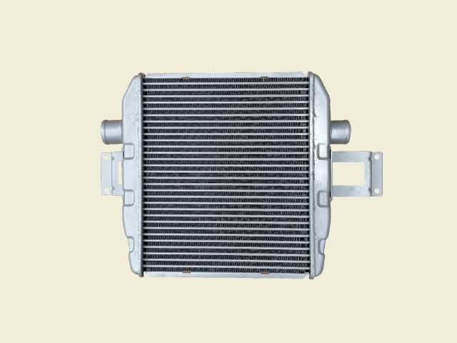 インタークーラー トヨエース インタークーラー XZU702A 17940-78170 社外新品 有限会社
