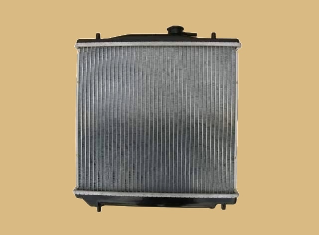 プレオ　ラジエーター　RA1　AT車　45111KE012　社外新品