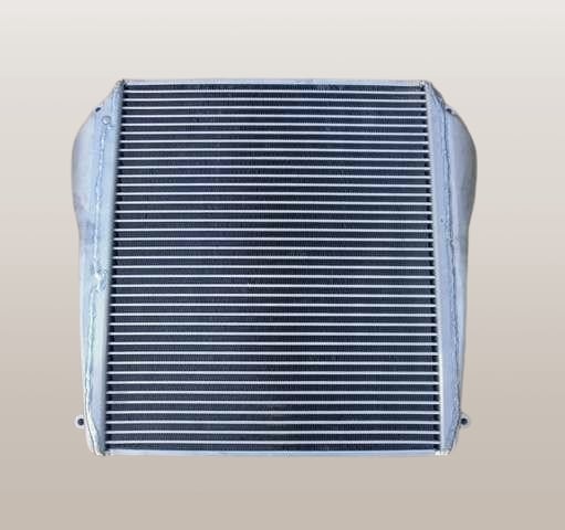 ☆クオン インタークーラー【21801-00Z0H/21801-00Z1D】CV☆CV5XA