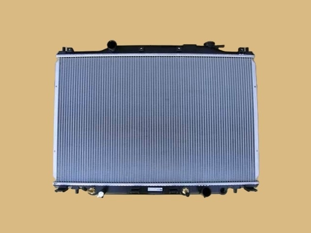 ステップワゴン　ラジエーター　RF4　 19010-PNC-901　社外新品