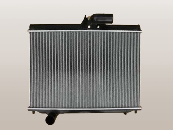 フォワード ラジエーター FRD35L 1-21410-815-0 ブラケット再利用 社外