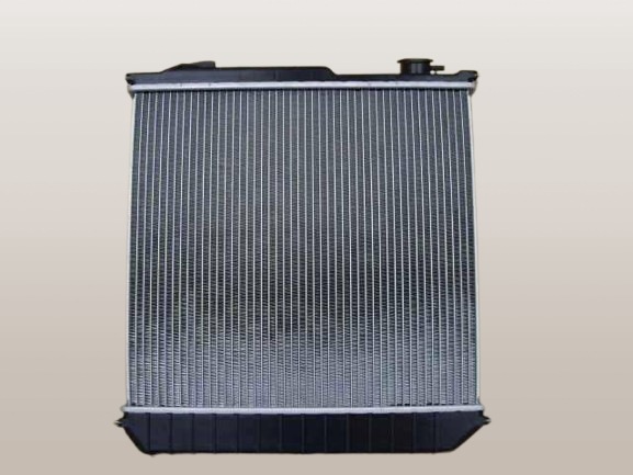 クライスラー　ジープラングラー　ラジエーター　TJ40H　TJ40S　55037654AC　社外新品