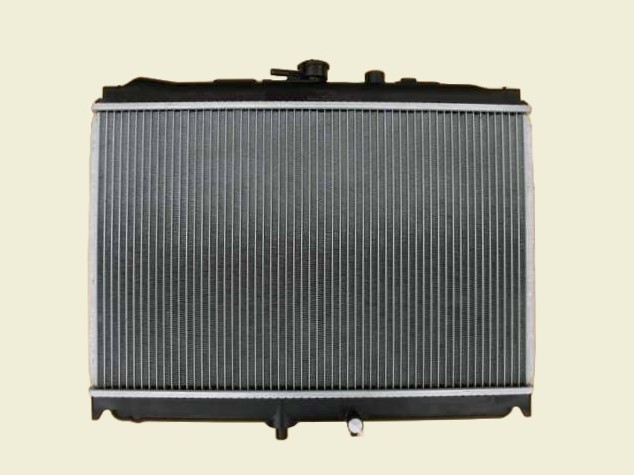 デリカ ラジエーター SK82TM MQ900792 ブラケット再利用 社外新品