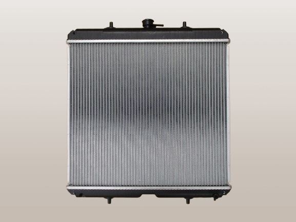 ヤンマー パワーショベル ラジエーター Vio70-3 184015-44501 2411-485