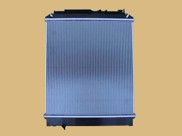 エルフ ラジエーター NLR85 8-97387-470-2 ブラケット再利用