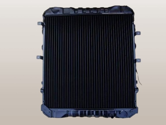 ラジエーター マツダ タイタン WG31T 4HF1 ラジエーター マツダ タイタン WG31T 4HF1 MT MT車用 参考純正品番：YJ01-15-200C AP-RAD-2768 MT 1995年05月〜2000年05月 MT