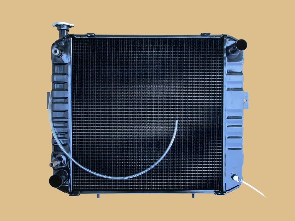 コマツフォークリフト ラジエーター SD25-3 AT車 3SB-04-52210 1181