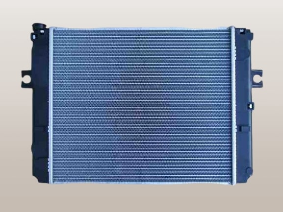 フォークリフト　ラジエーター 日産フォークリフト ラジエーター NJ01 NJ02 M23 21410-40K00 現物修理